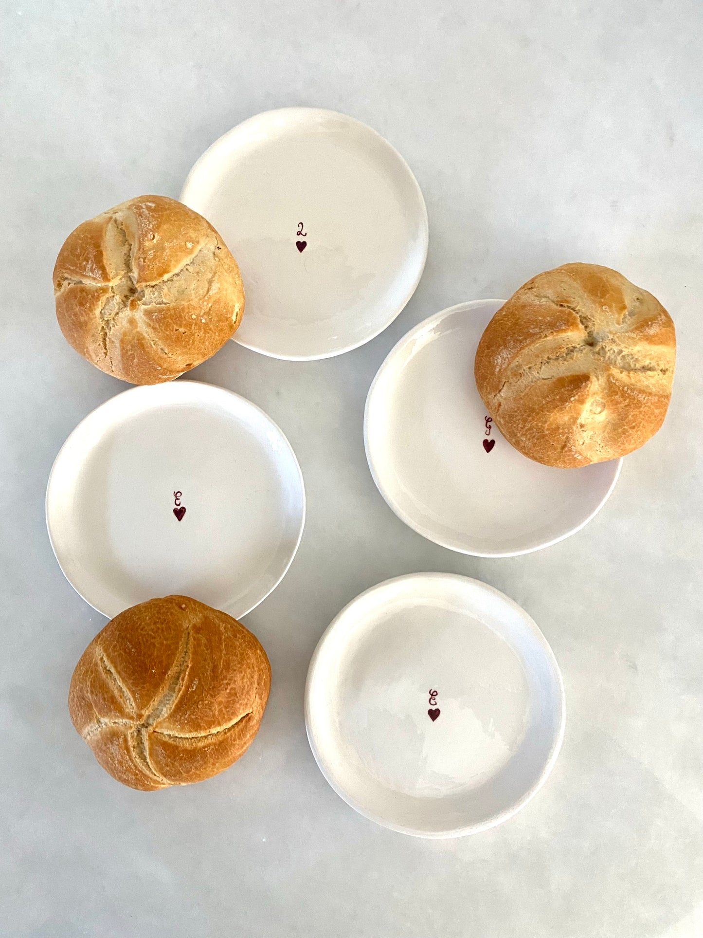 Plato de pan con corazón pintado a mano/platito para dejar joyas