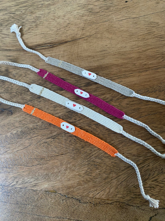 Pulsera de lino y cerámica